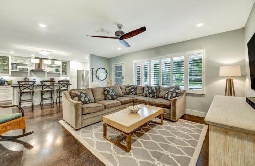 Saint Armands Key House | Blue Palm