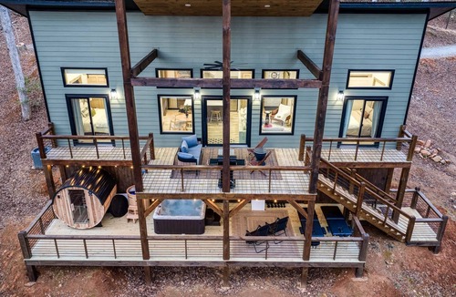 My Mountain House | Blue Ridge Cabin- Hot Tub + Sauna- Romantic Couples Retreat