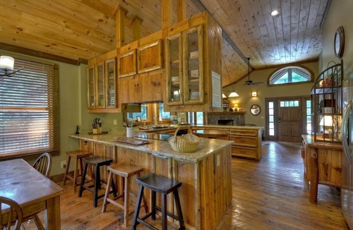 Cashes Valley Cabin | Blue Ridge Creekfront Hot Tub Fishing and Tubing