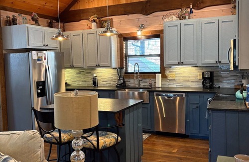 Morganton Cabin | Blue Ridge, GA - Cozy Mountain Cabin