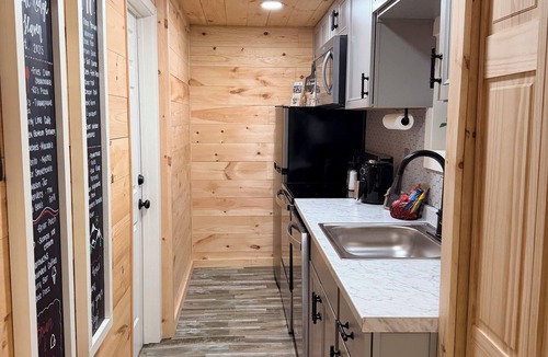 Galax Apartment | Blue Ridge Haven - Walking Distance to Downtown Galax, VA
