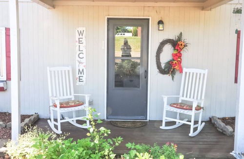 Peters Creek Cottage | Blue Ridge Mountain Getaway
