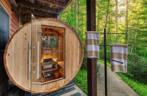 Foxfire Estates House | Blue Ridge Retreat - Sauna - Hot Tub - Firepit