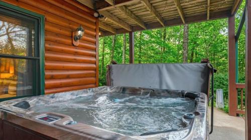 Foxfire Estates House | Blue Ridge Retreat - Sauna - Hot Tub - Firepit