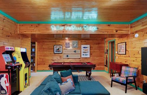 Foxfire Estates House | Blue Ridge Retreat - Sauna - Hot Tub - Firepit