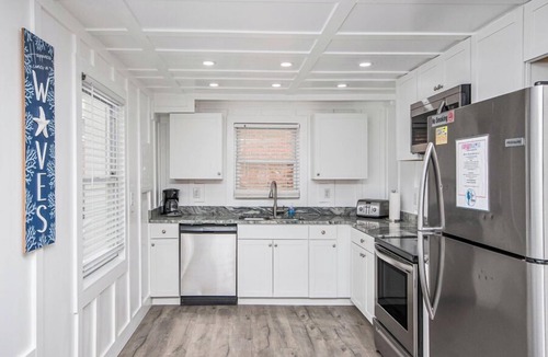 Cherry Grove Beach House | Blue Sea Horse Cottage