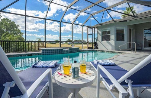 Mariner House | Blue Seas- Luxurious Home-Perfect for two families