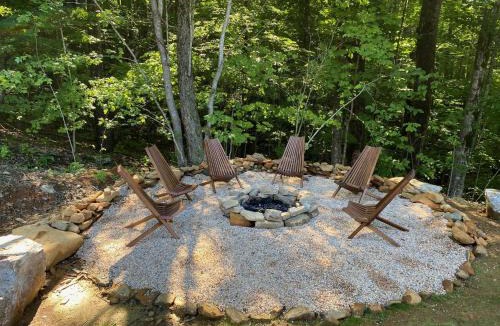 Jefferson House | Blue Sky Cabin - Built in 2023 this 3 bed 2,5 bath home has gorgeous views