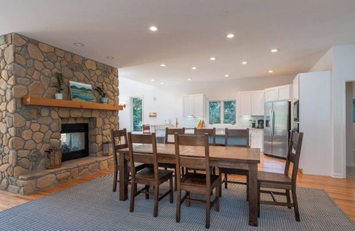Lake Lure House | Blue Star at Rumbling Bald