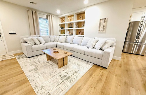 Aiken House | Bluebell Cottage - Renovated, No Checkout Instructions, Close to Downtown