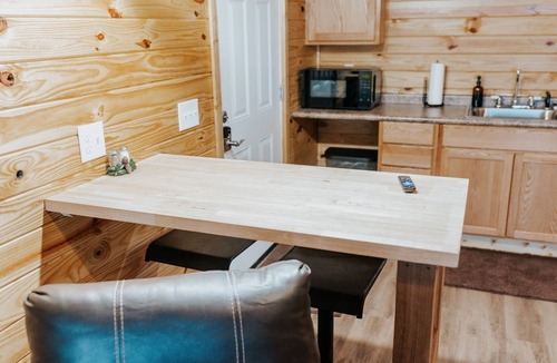 Trenton Cabin | Bluff view cabin
