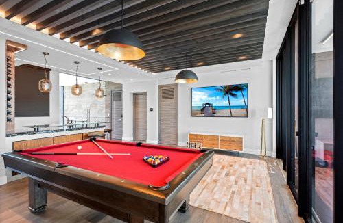 Coral Ridge House | Boardwalk Mansion