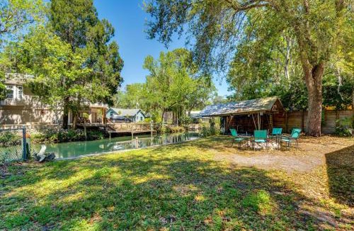 Homosassa House | Boat Slip and Fire Pit Peaceful House