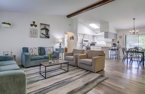Crystal River House | Boats Welcome!! Family friendly house with kayaks+game room close to Springs