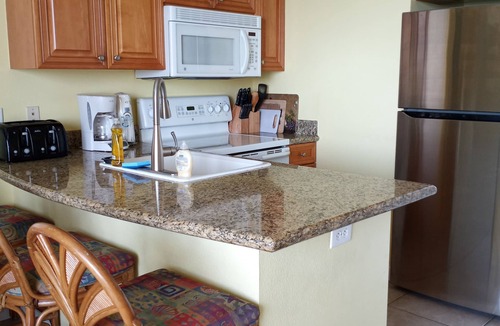 St. Petersburg Resort | Boca Ciega Resort & Marina, Doc Ford's Bar & Restaurant! Less than 2 miles to VA