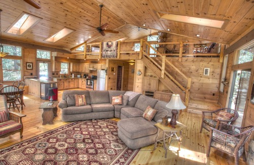 Wiley Cabin | Bogg's Mtn Lodge – A Treasure in the North Georgia Mountains