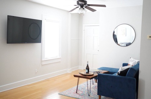 Crescent Lake House | ☀️ Boho House ☀️ near Downtown 🌴 Spacious, Bright 🌴 Patio, Grill, Free Parking