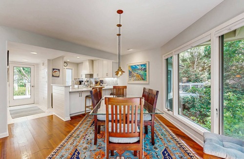 Spinnaker Beachhouses House | Bold villa with grill, outdoor shower & deck - by beach and Camp St. Christopher
