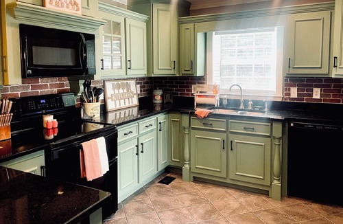 Lookout Mountain Cottage | Book 3+ Nights for Free Fireworks! 4th of July Weekend Only!