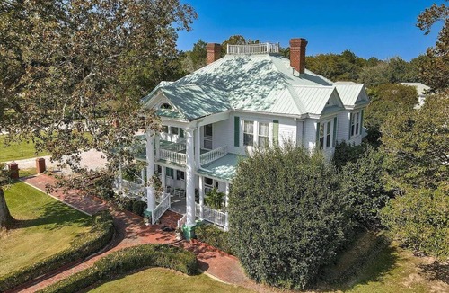 Aiken Apartment | Boutique 1BR Hotel Suite Historic Estate + Pool Access