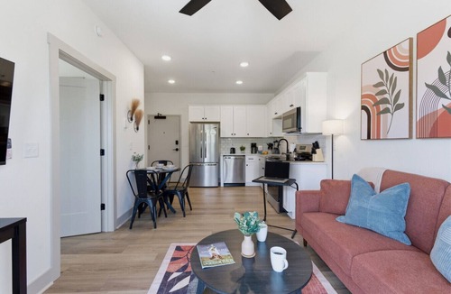 Murfreesboro Apartment | Boutique Loft w/Patio, Rooftop Views + In-Unit W/D