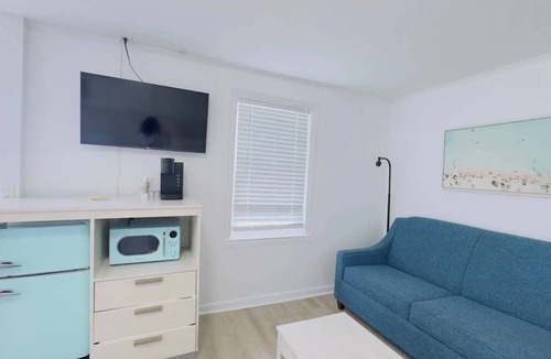 Myrtle Beach Apartment | Boutique on the beach, Studio #101 + Pool