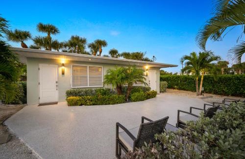 Winslow Reserve Apartment | Boutique Vacation Rental Complex At Beach