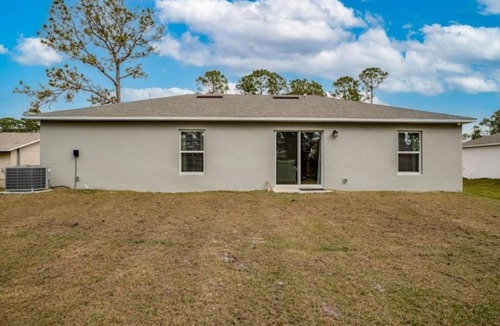 Port Malabar House | Brand New 2022 Home in Palm Bay. Short drive to beaches!