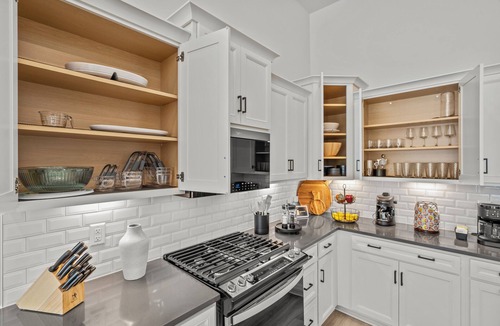 Central House | Brand New 5BR Townhome – Modern Comfort Near Clemson University!