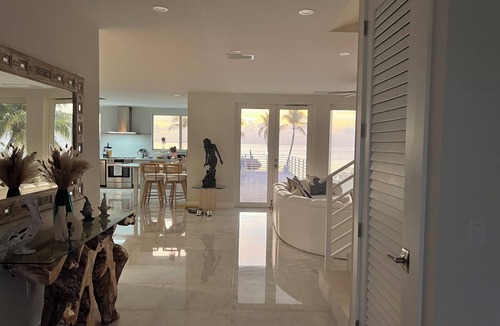 Islamorada House | BRAND NEW Bayfront Home - Pool/Sandy Beach - private and elegant - Islamorada