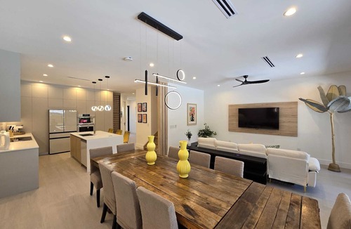 Croissant Park House | Brand new Built 4-bedroom pool house with fitness room, Heart of Fort Lauderdale
