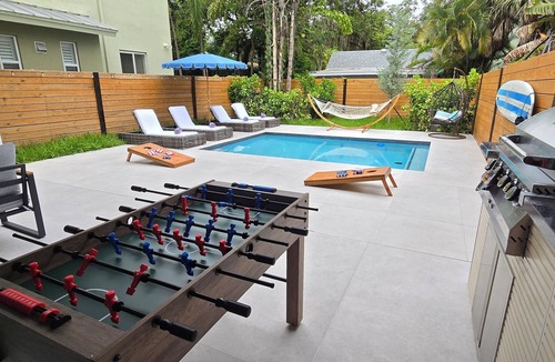Croissant Park House | Brand new Built 4-bedroom pool house with fitness room, Heart of Fort Lauderdale