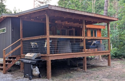 Coalmont Cabin | Brand New Cabin For Couples On 18 Acres Near The Caverns And Waterfalls