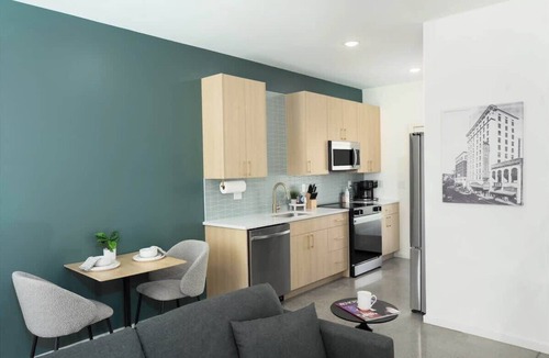 Knoxville House | Brand New Condo near Downtown Knoxville