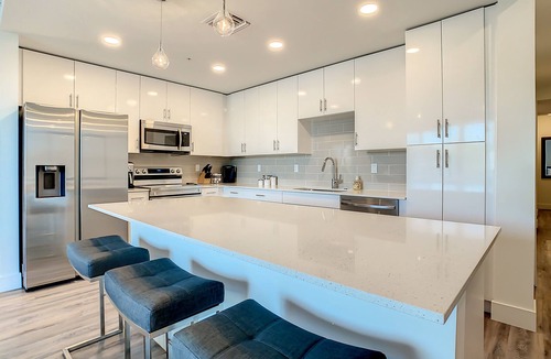 North Trail Condo | BRAND NEW CONDO WITH BAY VIEWS IN DOWNTOWN SARASOTA.