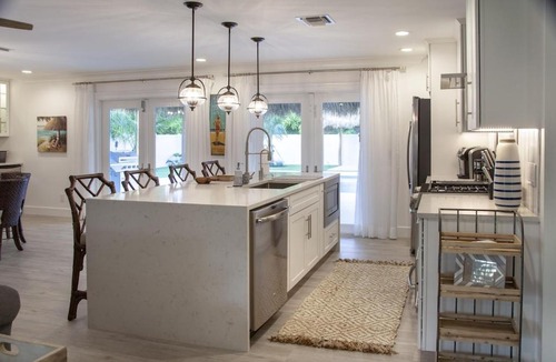 Jupiter House | Brand New, High End, Head to Toe Renovation 3/2 with Pool & Hot tub