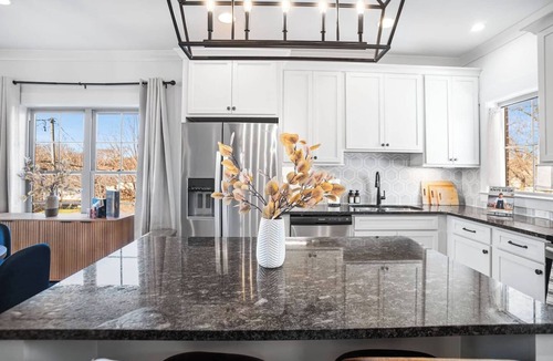 Murfreesboro Condo | Brand New I 3BR Modern Home I Rooftop Views