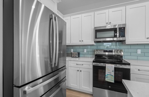 Bradenton Beach House | Brand new luxury duplex w/private pool, roof top decking, w/ds, & gulf views