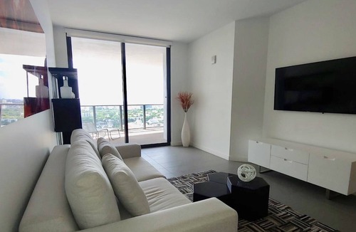 Town Square House | Brand New Luxurious 1BR + Den in Best Area!