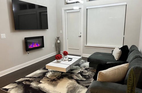 Cumberland Apartment | Brand New Luxury condo getaway