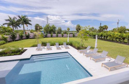 Key West House | Brand New & Private Pool - Palmgale House