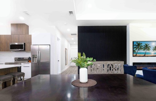 Port Charlotte House | Brand new Sleek & Stylish 3 BR unit
