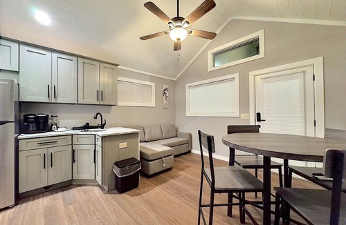 Hiawassee Cottage | Brand New Tiny Home in Downtown Hiawassee on the Lake!