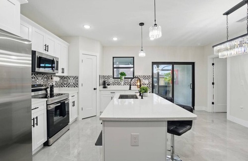 Centennial House | Brand New Vacation Home! 3/2
