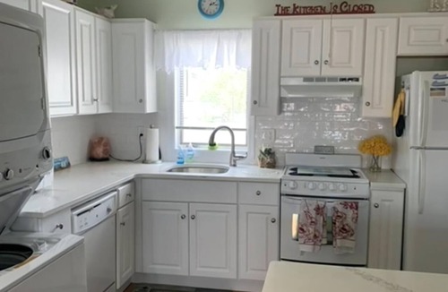 North Beach Haven Condo | Brant Beach 2 bedroom 1.5 bath ocean side condo