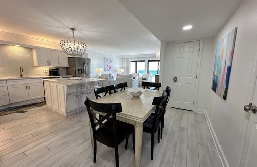 Destin Condo | "Breakers East 1103" 3Bedroom/2 baths -Covered parking Beach setup included