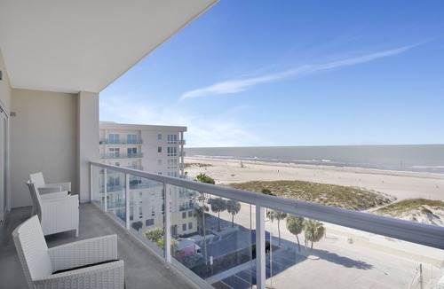 Clearwater Beach Condo | Breathtaking Gulf Facing Condo Hotel Suite