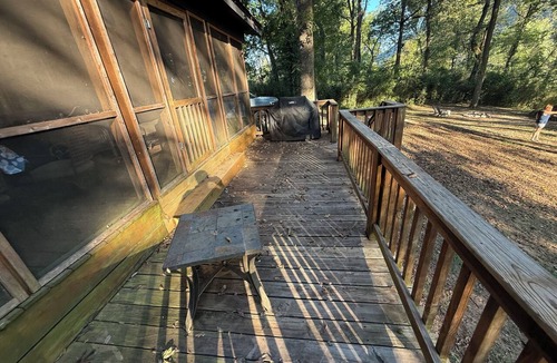 Boswell House | Breathtaking river stay: 3 bedrooms, big views, and pure mountain quiet.