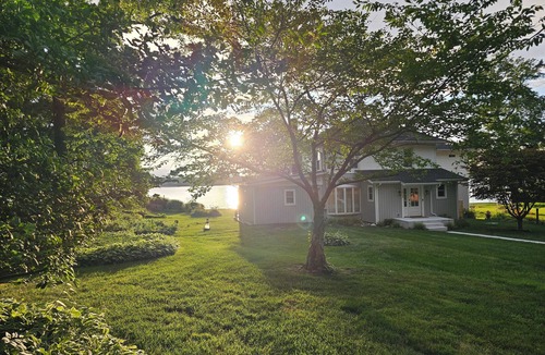 Magnolia House | Breathtaking Sunset-3-bedroom house in Aberdeen