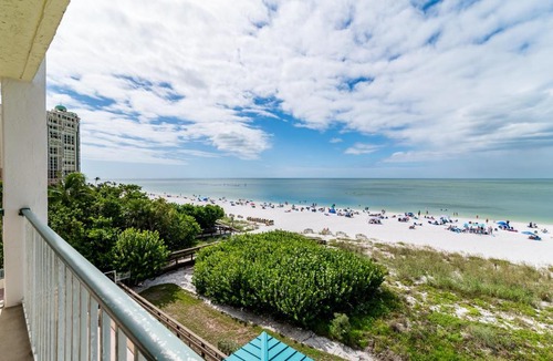 Marco Island Apartment | Breathtaking Sunsets @ This Beachfront Beauty, On-Site Restaurant/Tiki Bar